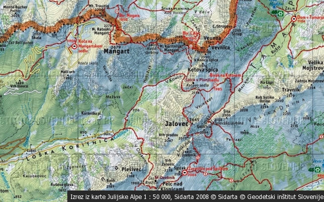 Med Loškim žlebom in Škrbino za Gradom